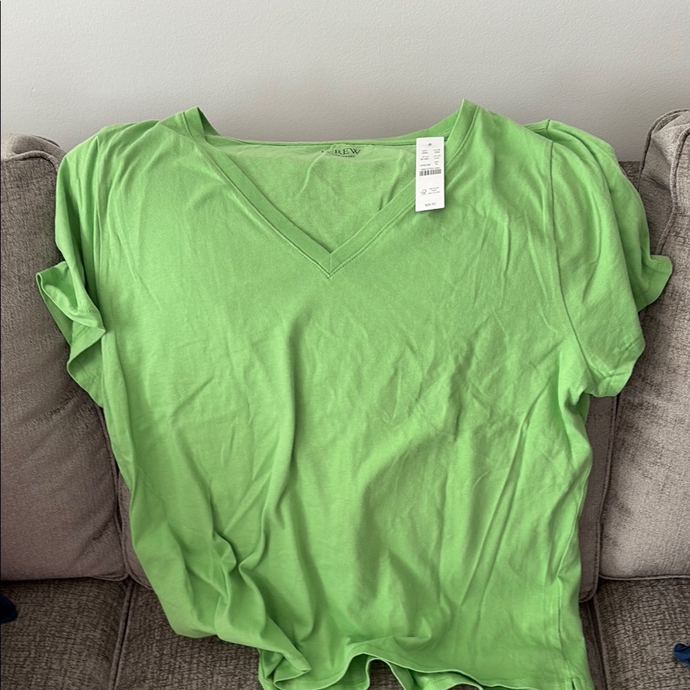 NWT J Crew Green V-Neck Women's Tee from J.crew Sz XL